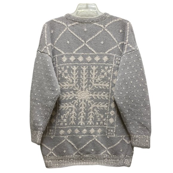 Vintage Jones New York Women's Size M, V-Neck, Pullover Grey White Sweater - Picture 3 of 8